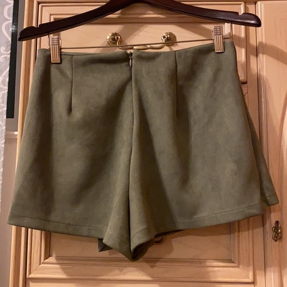 Charlotte Russe Suede Skorts - Picture 5 of 8